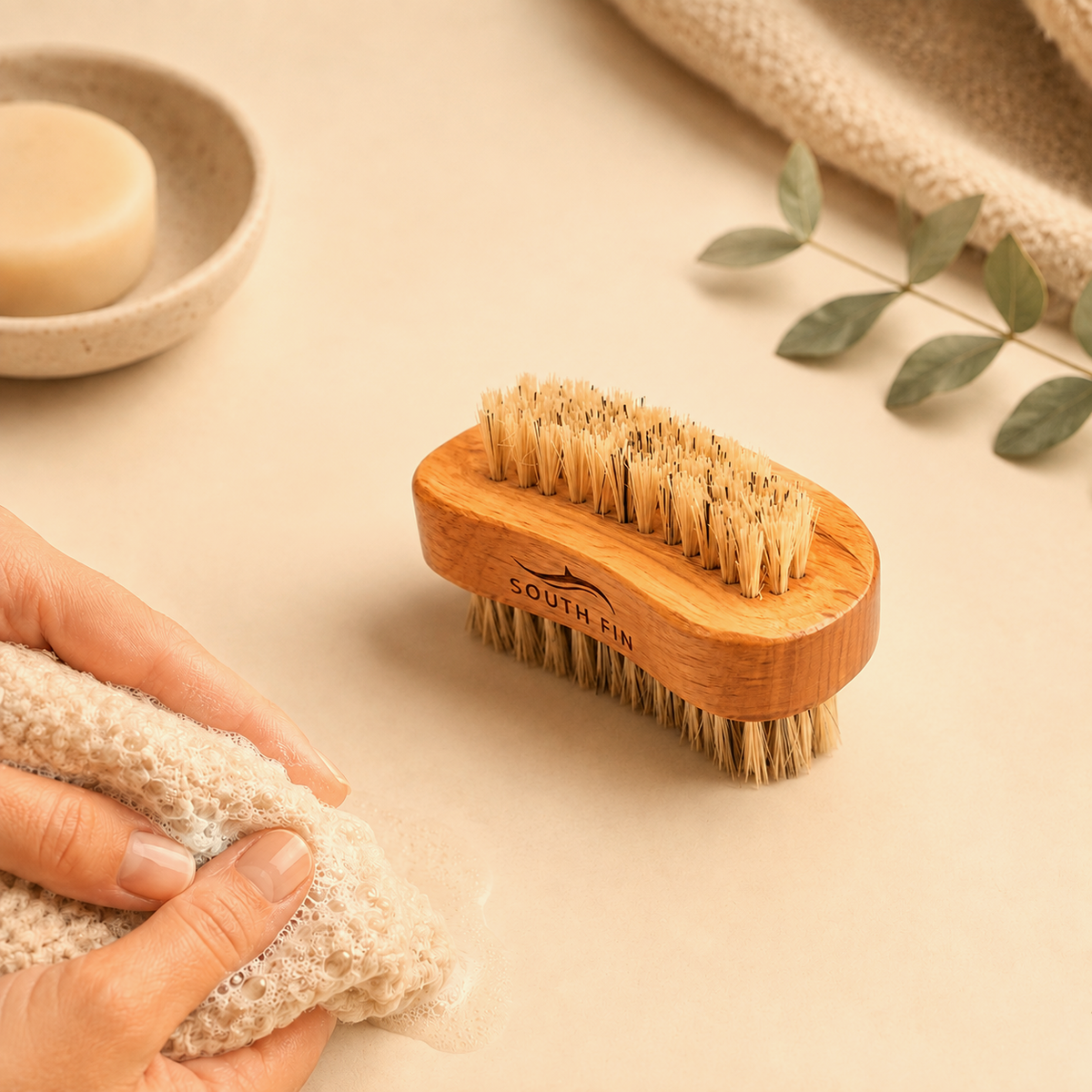 Double-Sided Beechwood Nail Brush – view 2